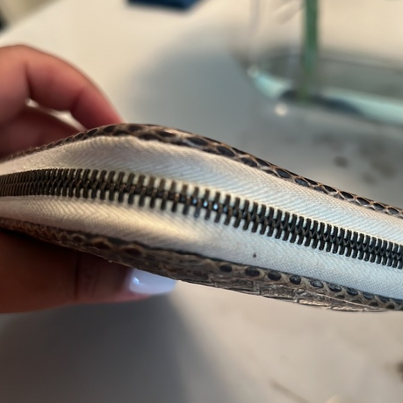 BOTTEGA VENETA Intreciatto brown Python zippy wallet - Picture 11 of 11